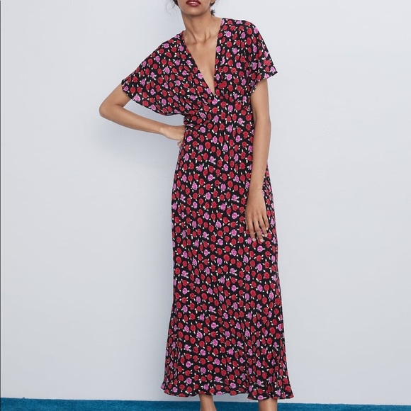 Zara Dresses & Skirts - ZARA Floral Maxi Dress